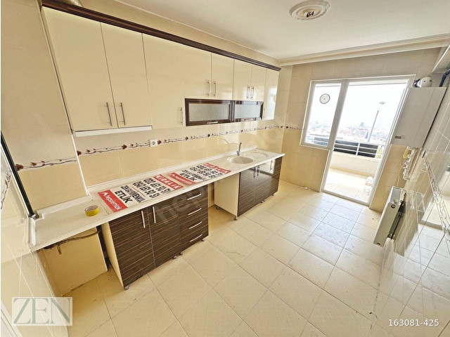 SANCAKTEPEDE GÜNEY CEPHE ŞEHİR MANZARALI ARAKAT GENİŞ 130M² 3+1