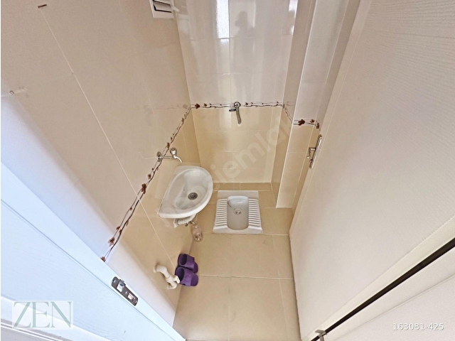SANCAKTEPEDE GÜNEY CEPHE ŞEHİR MANZARALI ARAKAT GENİŞ 130M² 3+1 - Görsel 21