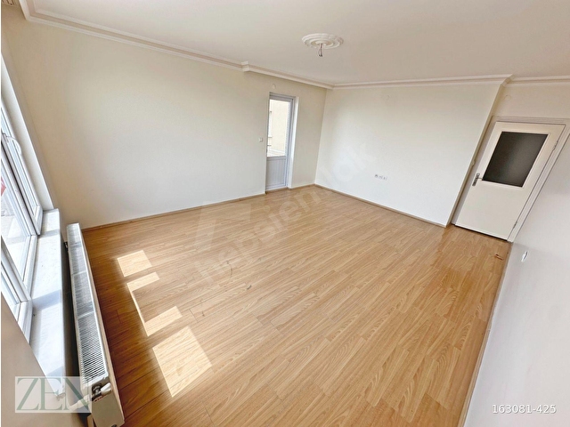 SANCAKTEPEDE GÜNEY CEPHE ŞEHİR MANZARALI ARAKAT GENİŞ 130M² 3+1 - Görsel 12