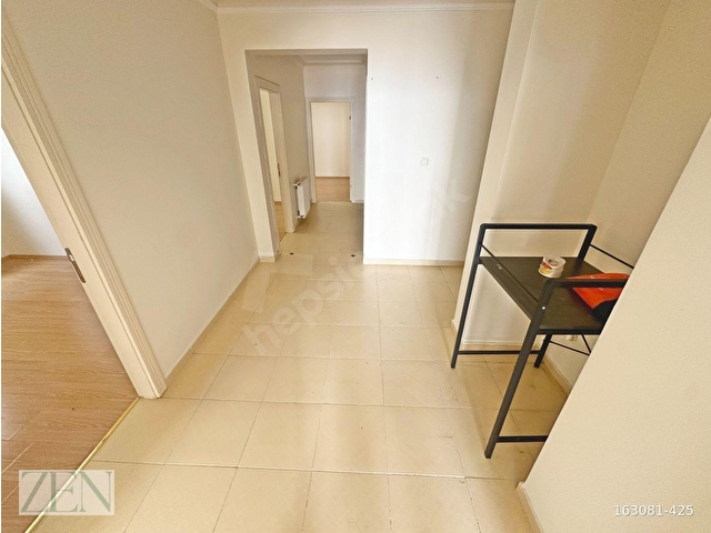 SANCAKTEPEDE GÜNEY CEPHE ŞEHİR MANZARALI ARAKAT GENİŞ 130M² 3+1 - Görsel 15