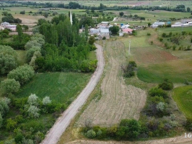 KONYA BEYŞEHİR DOĞANBEY DE İMARLI ARSA (164 M2 ARSA ve 3.536 M2 TARLA, TOPLAMDA 3.700 M2)
