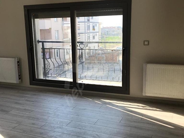 İzmir Karşıyaka Şemikler’de yeni binada kiralık 1 + 1 daire - Görsel 3