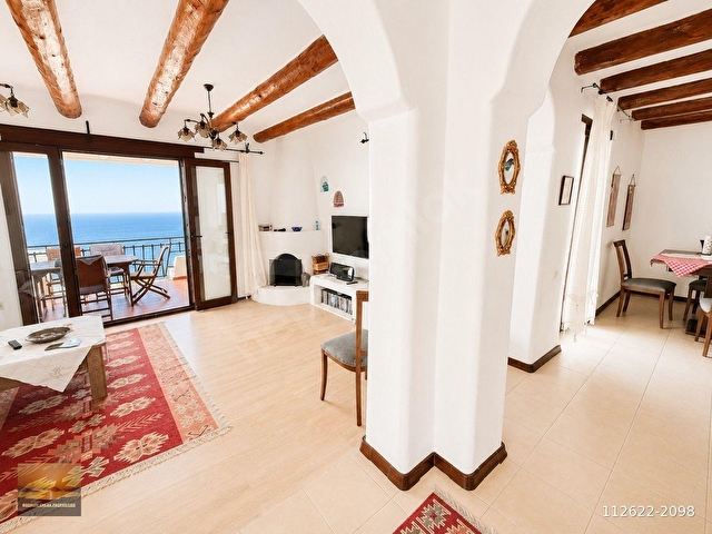 Bodrum Gümüşlükte satılık müstakil villa 9 adalar manzaralı ev - Görsel 3