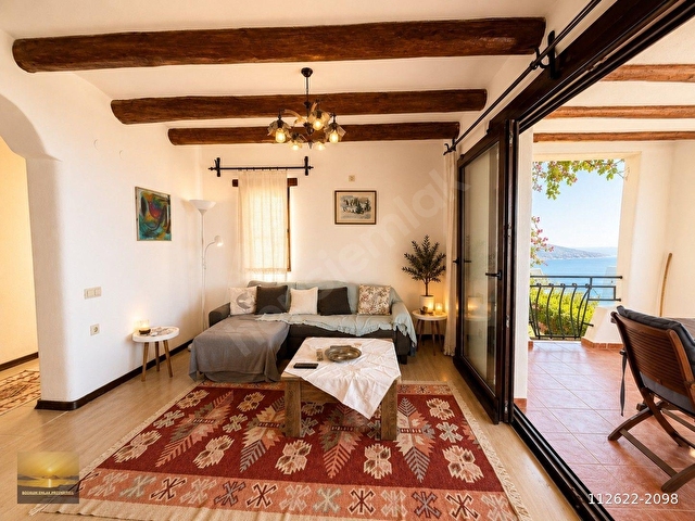 Bodrum Gümüşlükte satılık müstakil villa 9 adalar manzaralı ev - Görsel 8