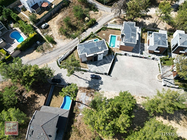 Kuşadası AkıllıEv Sistemli Müstakil Havuzlu EşyalıLüks 4+1 Villa - Görsel 7