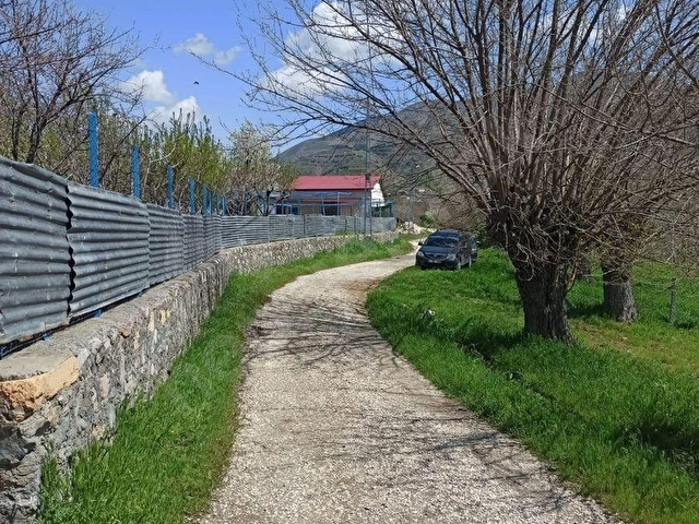 SATILIK BAHÇELİ EV - Görsel 7
