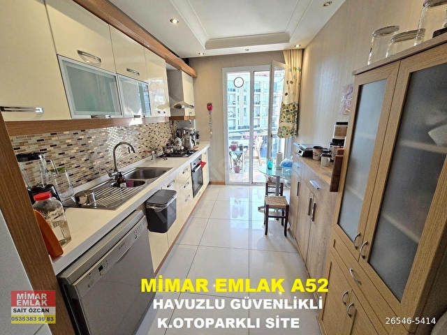 BEYLİKDÜZÜ HAVUZLU GÜVENLİKLİ OTOPARKLI SATILIK DAİRE 3+1=135M2 - Görsel 17