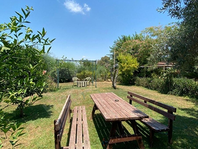 İKTİSAT EMLAKDAN SERİK KADRİYEDE SİTEİÇİ 4+1 225M2 HAVUZLU GÜVENLİKLİ TRİPLEX VİLLA - Görsel 5