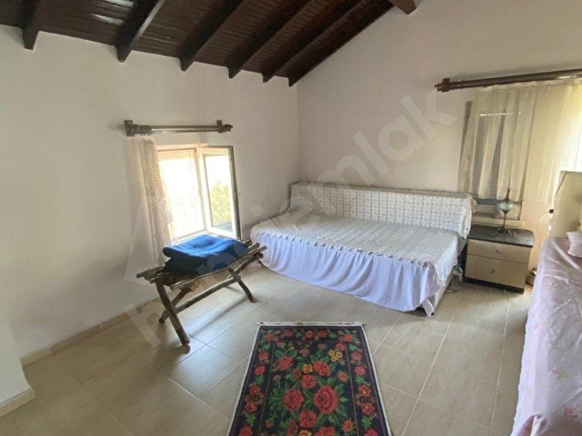 İKTİSAT EMLAKDAN SERİK KADRİYEDE SİTEİÇİ 4+1 225M2 HAVUZLU GÜVENLİKLİ TRİPLEX VİLLA - Görsel 20