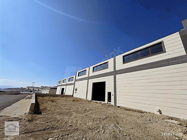 ÖZTÜRKDEN HURDACILAR TOKİDE 1000M2 SATILIK İŞYERİ