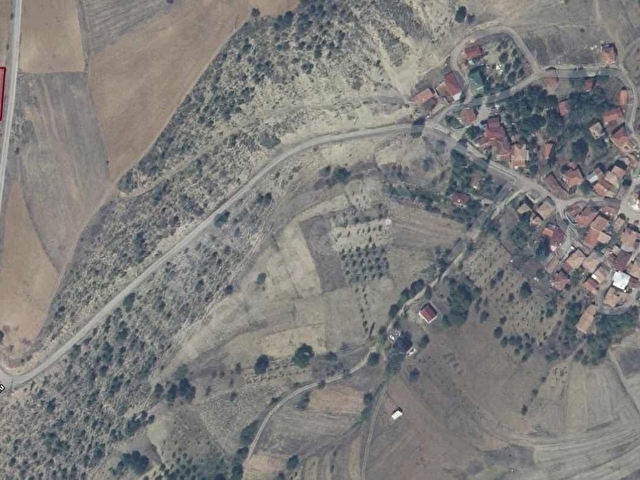 Geyve Karacaörende Yola Cepheli, Eşsiz Manzaralı - Görsel 2