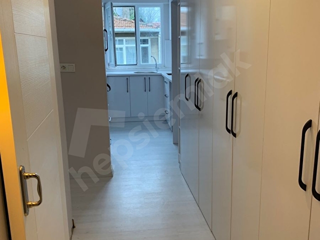 KADIKÖY YELDEĞİRMENİNDE LÜKS KÖŞE BOŞ OTOPARKLI SATILIK DAİRE - Görsel 7