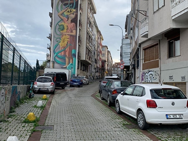 KADIKÖY YELDEĞİRMENİNDE LÜKS KÖŞE BOŞ OTOPARKLI SATILIK DAİRE - Görsel 24