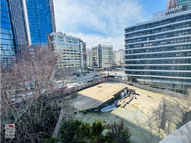 ZİNCİRLİKUYUDA 120 M2 BAKIMLI 4+1 OFİS KATI - Görsel 28