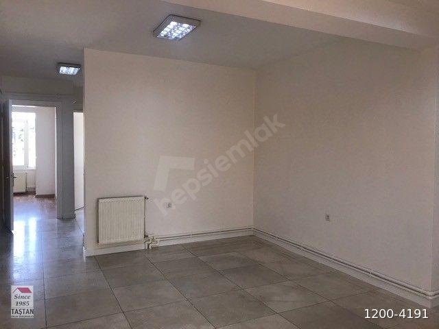 ZİNCİRLİKUYUDA 120 M2 BAKIMLI 4+1 OFİS KATI - Görsel 20
