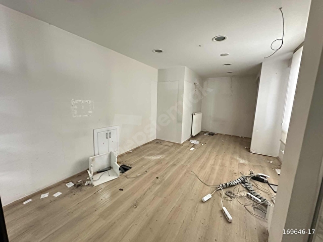 BAHÇELİEVLER BAĞCILAR CADDESİNDE KİRALIK 418M2 DÜKKAN MAĞAZA - Görsel 24
