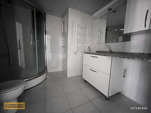 Çiğlide Merkezi Konumda, Ebeveyn Banyolu 2+1 Kiralık - Görsel 22