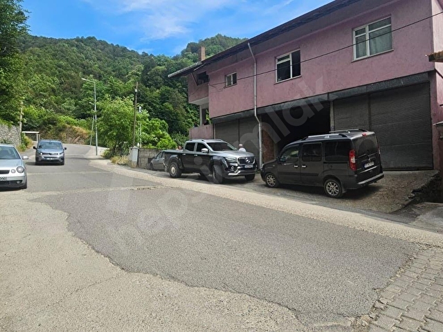 ZONGULDAK GARANTİ EMLAKTAN DİLAVER MAHALLESİNDE DOĞA İLE İÇ İÇE 2 KATLI SATILIK BİNA VE ARSASI - Görsel 3