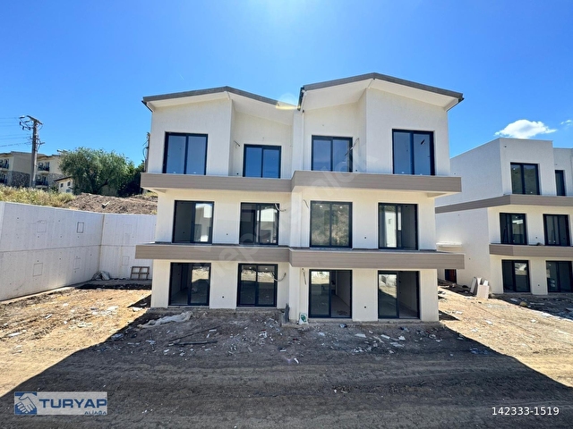 YENİFOÇA DA SİTE İÇERİSİNDE SATILIK 2+1 DAİRE FIRSATI - Görsel 4