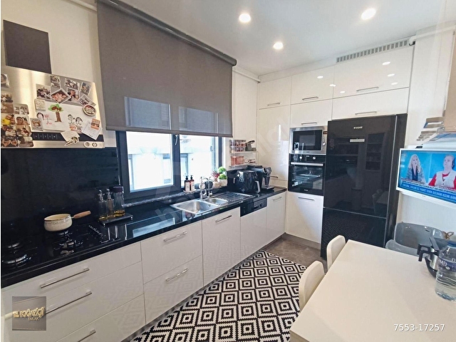 ÖZGÜRLÜK PARKINA KOMŞU 2016 YAPIMI İSKANLI VE BALKONLU 130m2 3+1 DAİRE - Görsel 13