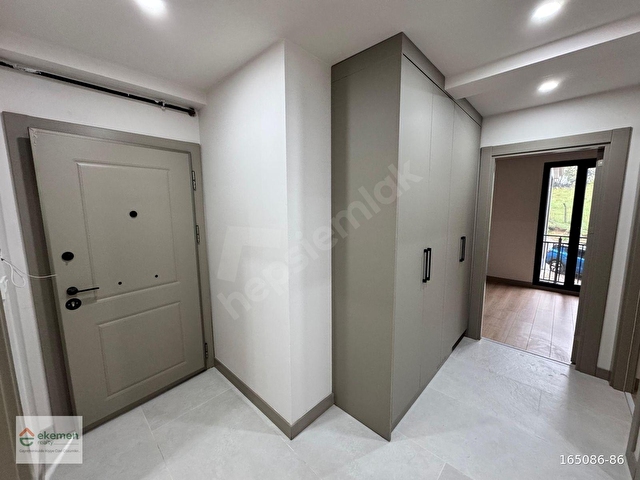 ARNAVUTKÖY METRO YANINDA KAPALI MUTFAK 2+1 SATILIK SIFIR DAİRE