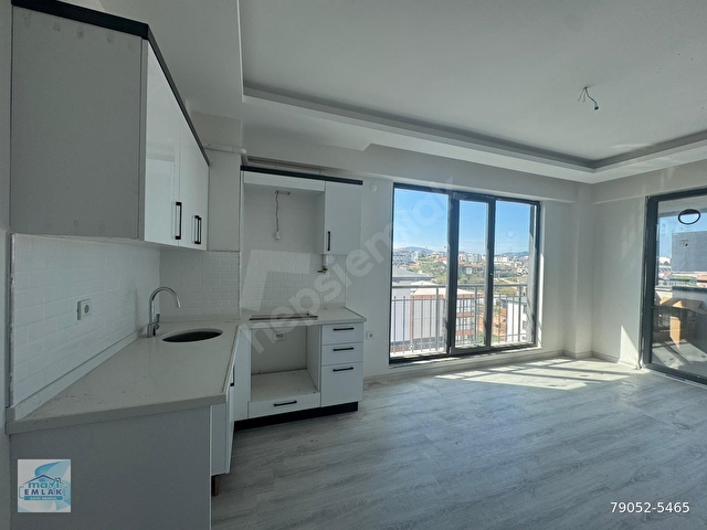 BANDIRMA MAVİ EMLAKTAN YENİ MAH. 1+1 LÜKS SATILIK DAİRE - Görsel 2