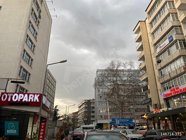 KIZILAY MERKEZDE TABELA DEĞERİ YÜKSEK ASANSÖRLÜ SATILIK BÜRO 1+0 - Görsel 19