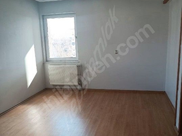 Nehir manzaral,ı huzurlu bir apartman . - Görsel 3