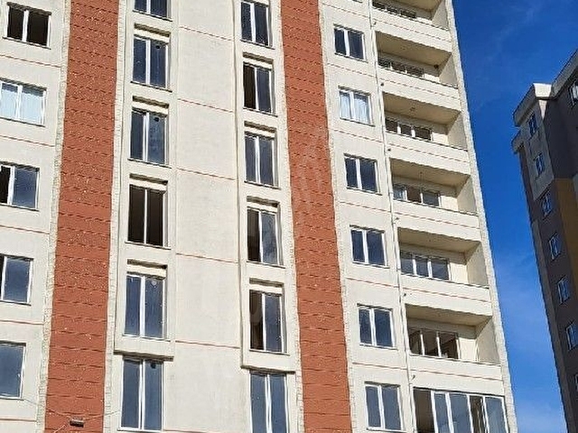 Tekirdağ Çerkezköy Kızılpınar seyir konutları 4 kat ön cephe 75 market üstü - Görsel 11