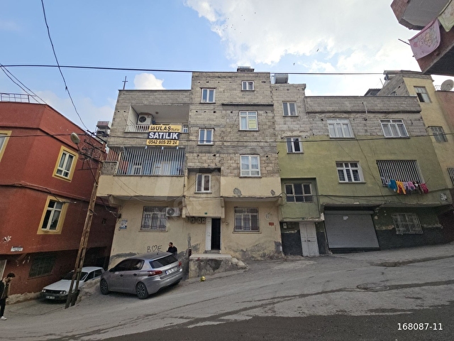 ULAŞ EMLAKTAN AKŞEMSETTİNDE KOMPLE  SATILIK  BİNA