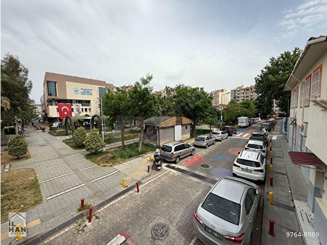 Güzelyalı Parkı İçerisin de  Birinci Kat Köşe Nizam Kiralık Boş Daire - Görsel 2