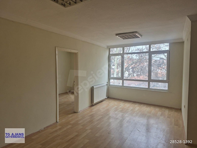 İZMİR CADDESİ 2+1 TEMİZ BAKIMLI ÖN CEPHE ASANSÖRLÜ KİRALIK - Görsel 8