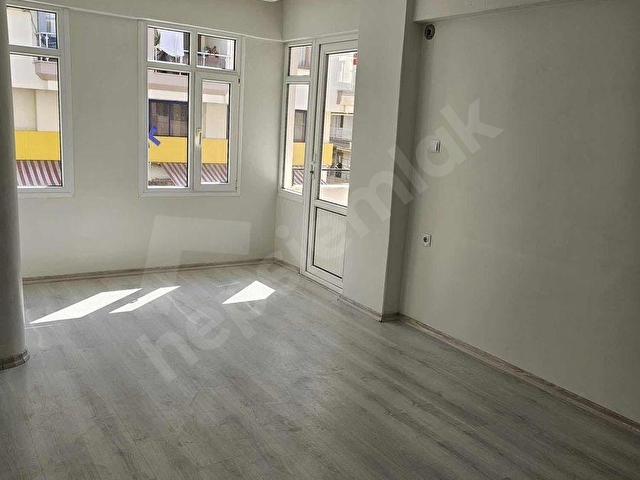 DENİZE 50 METRE 3+1 DÜZ DAİRE - Görsel 3
