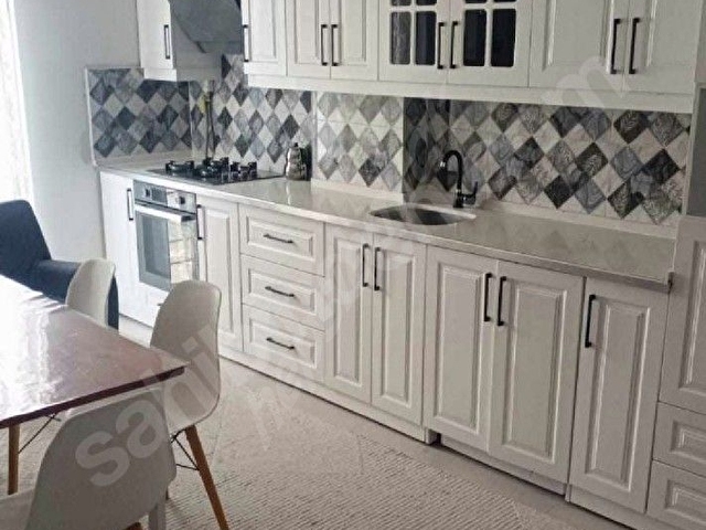 Midyat Halk Eğitim merkezine yakın temiz eşyalı dayalı döşeli 1+1 kiralık daire