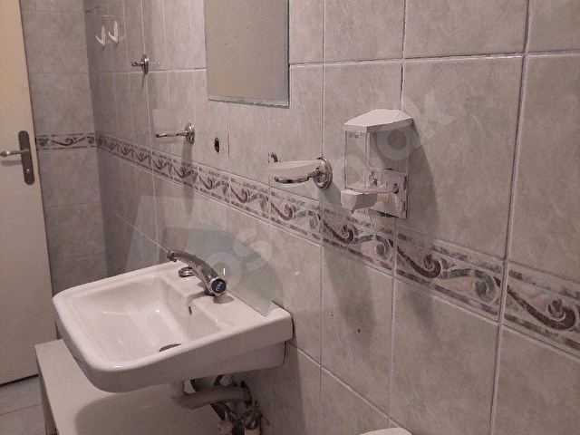 Batımerkez metro arkasında 40 m2 kiralık dükkan - Görsel 10