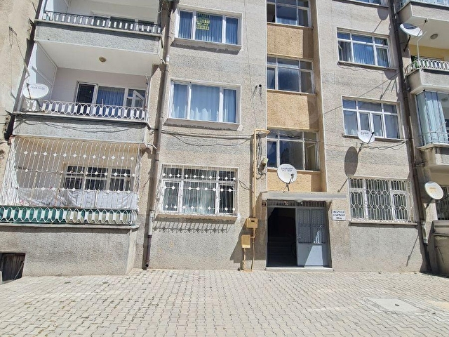 KONUT ER EMLAKTAN MERKEZİ KONUMDA SATILIK FULL YAPILI 3+1 DAİRE - Görsel 5