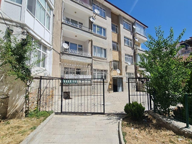 KONUT ER EMLAKTAN MERKEZİ KONUMDA SATILIK FULL YAPILI 3+1 DAİRE