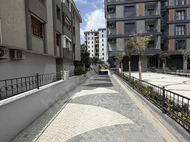 BAHÇELİEVLER MERKEZİ KONUMDA 3+1 KAPALI OTOPARKLI - Görsel 19