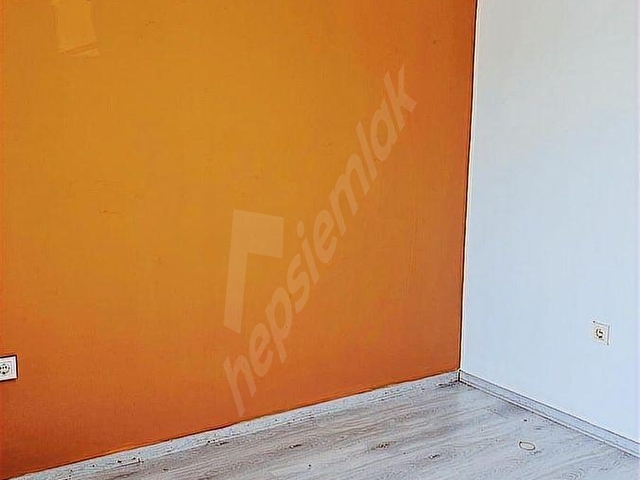 Urla Ana Cadde Üzeri Kiralık Ofis - Görsel 9