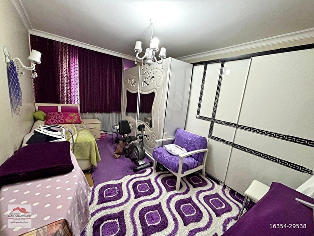 KAYALAR MH. SİTE İÇERİSİNDE MANZARALI YÜKSEK KAT E. BANYOLU 3+1 - Görsel 9