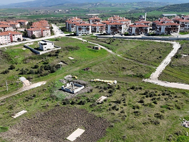 BALIKESİR MANYAS ATATÜRK MAHALLESİNDE SATILIK 902 M2 ARSA - Görsel 12