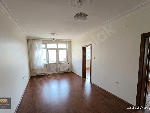 ANADOLU EMLAKTAN   ÇEVRELİ CAD. ÜZERİNDE  ÖN CEPHE  2+1  KATTA , MANZARALI,FERAH  DAİRE - Görsel 5