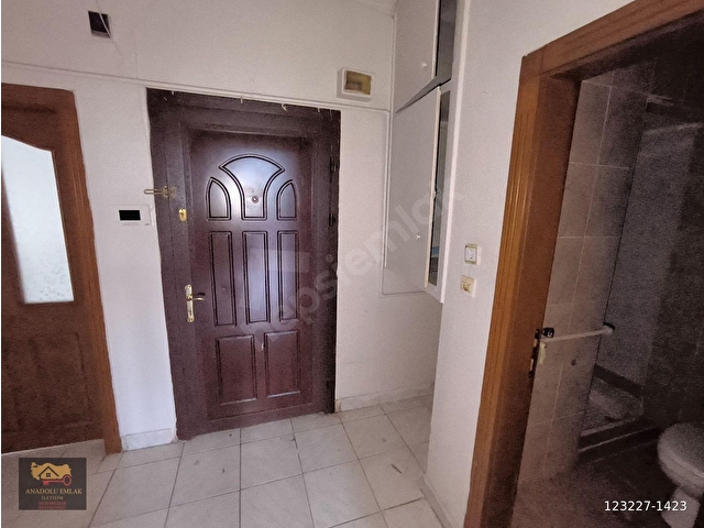 ANADOLU EMLAKTAN   ÇEVRELİ CAD. ÜZERİNDE  ÖN CEPHE  2+1  KATTA , MANZARALI,FERAH  DAİRE - Görsel 3
