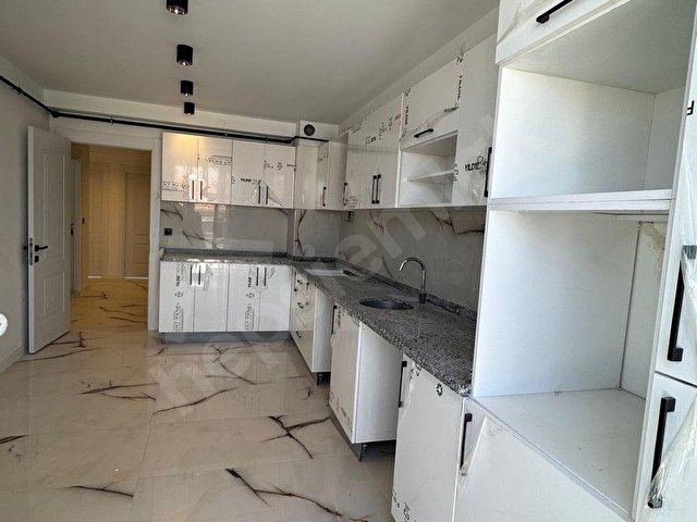 ESTORIADAN GÜNDÜZ ÖKÇÜN YAKINI KULLANIŞLI DUBLEKS 4+1 DAİRE - Görsel 7