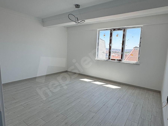 ESTORIADAN GÜNDÜZ ÖKÇÜN YAKINI KULLANIŞLI DUBLEKS 4+1 DAİRE - Görsel 11