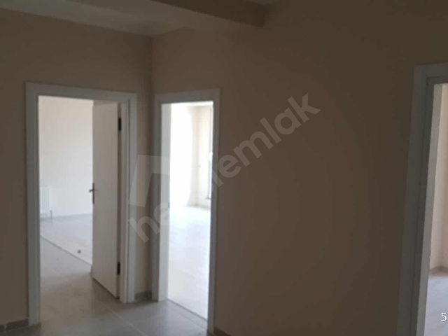 ASSOSTAN MERKEZİ KONUM DA FIRSAT GENİŞ 2+1 DAİRE - Görsel 22