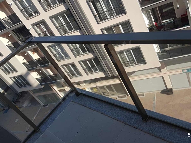 ASSOSTAN MERKEZİ KONUM DA FIRSAT GENİŞ 2+1 DAİRE - Görsel 4