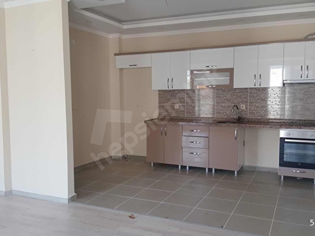ASSOSTAN MERKEZİ KONUM DA FIRSAT GENİŞ 2+1 DAİRE - Görsel 13