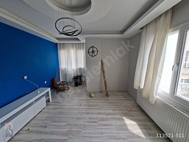 Kasımpaşada 2+1 Arakat 85m2 Asansörlü Doğalgazlı Gömme Dolaplı Daire - Görsel 2