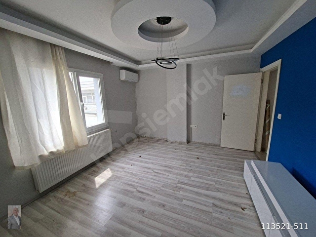 Kasımpaşada 2+1 Arakat 85m2 Asansörlü Doğalgazlı Gömme Dolaplı Daire - Görsel 3